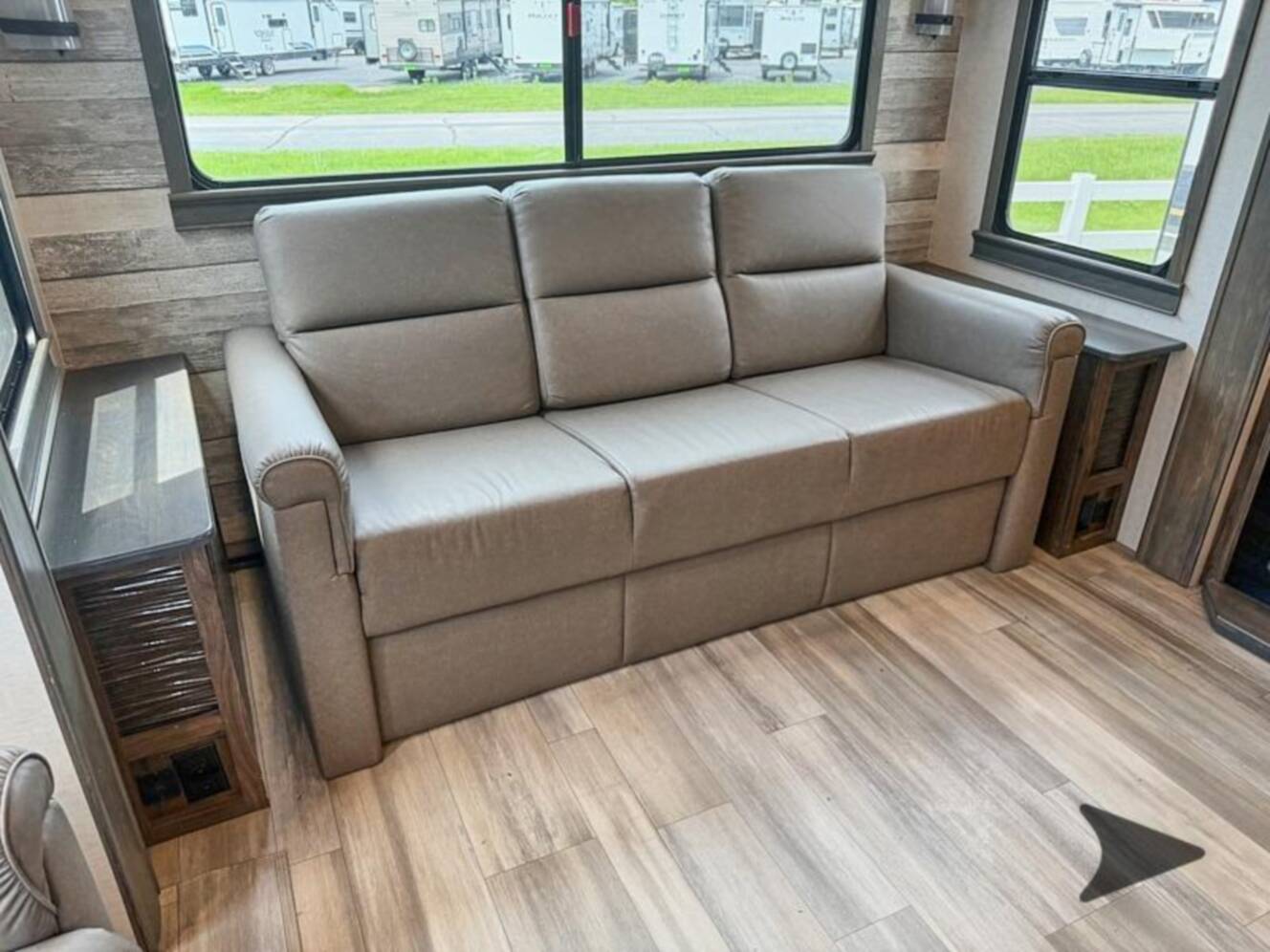 A photo of this 2022 Alliance Rv Paradigm 310RL