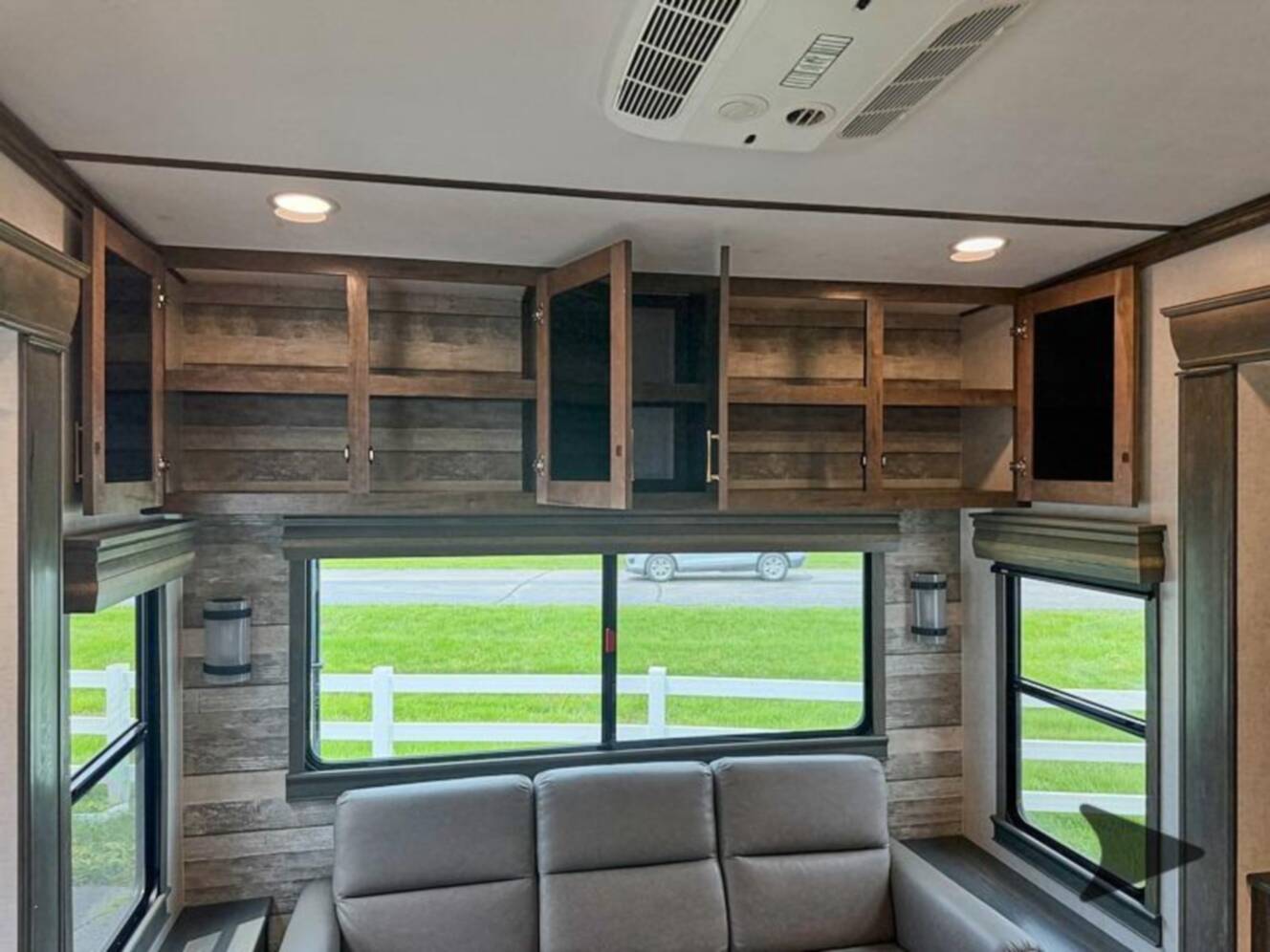 A photo of this 2022 Alliance Rv Paradigm 310RL