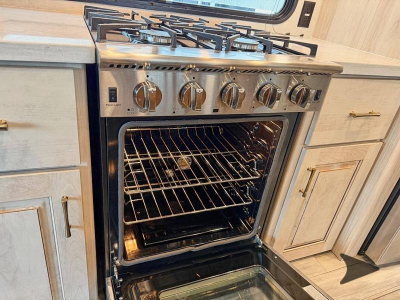A photo of this 2022 Alliance Rv Paradigm 310RL