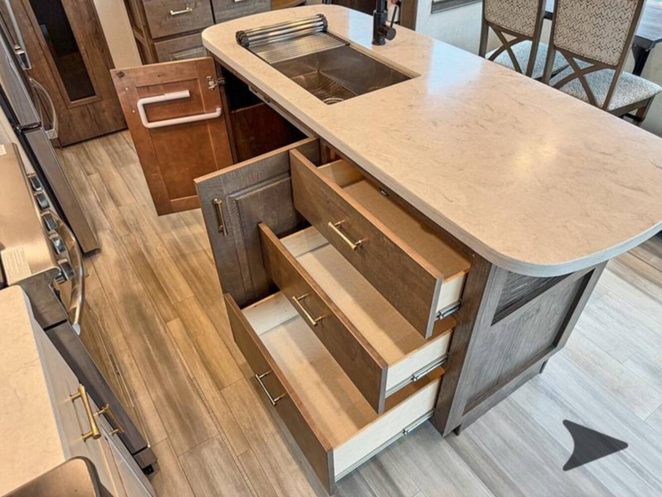 A photo of this 2022 Alliance Rv Paradigm 310RL