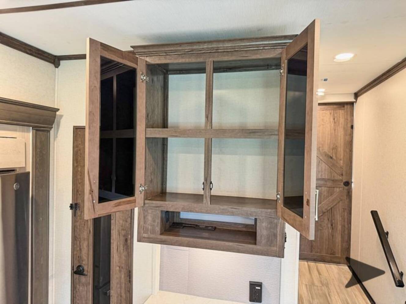 A photo of this 2022 Alliance Rv Paradigm 310RL
