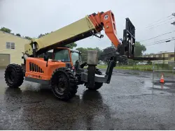 2012 JLG G10-55A