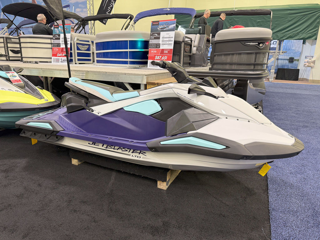 2025 Yamaha Waverunners Jetblaster LTD BASE in red wing MN