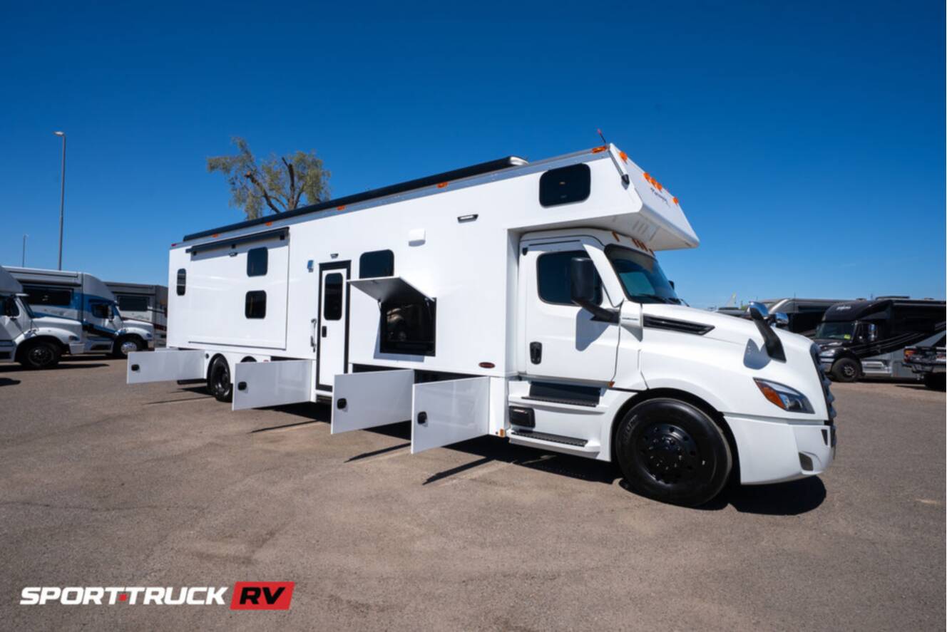 A photo of this 2026 Renegade Classic 45CBF