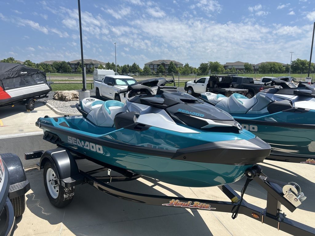 2026 Sea-Doo GTX Limited 325 Teal Metallic in broken arrow OK