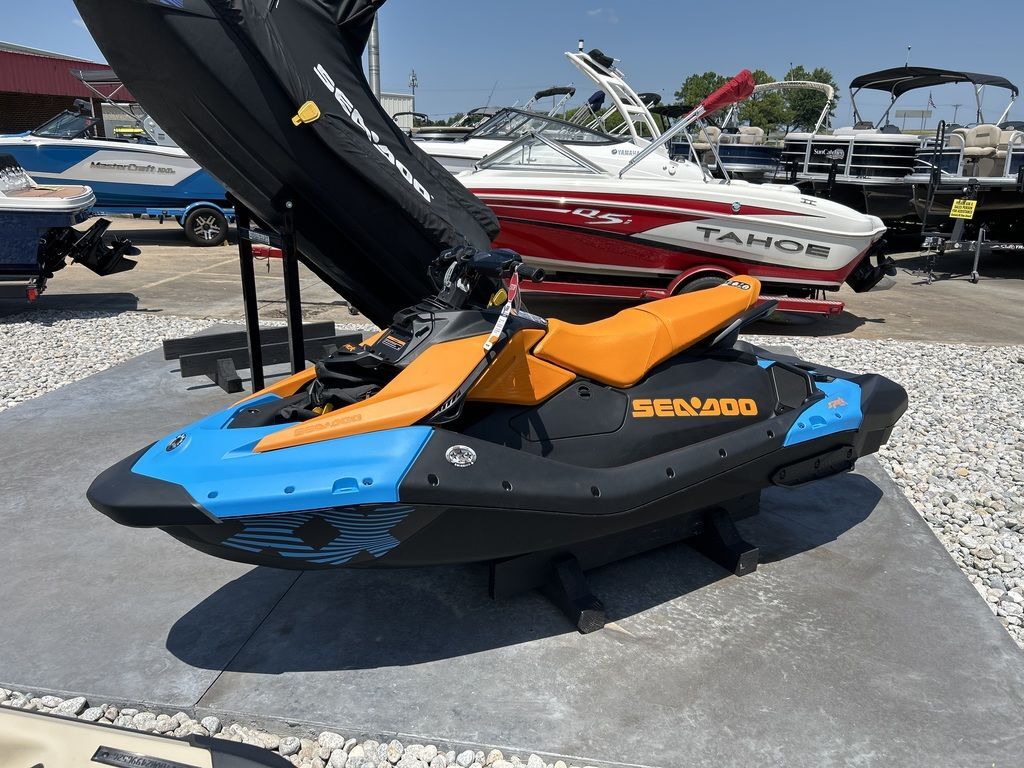 2026 Sea-Doo Spark Trixx for 3 Rotax® 900 ACE - 90 iBR and Aud 3-UP in broken arrow OK