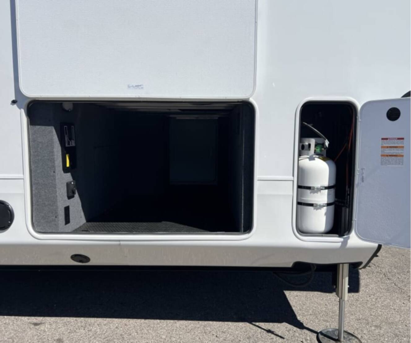 A photo of this 2026 Heartland BIGHORN 38RE