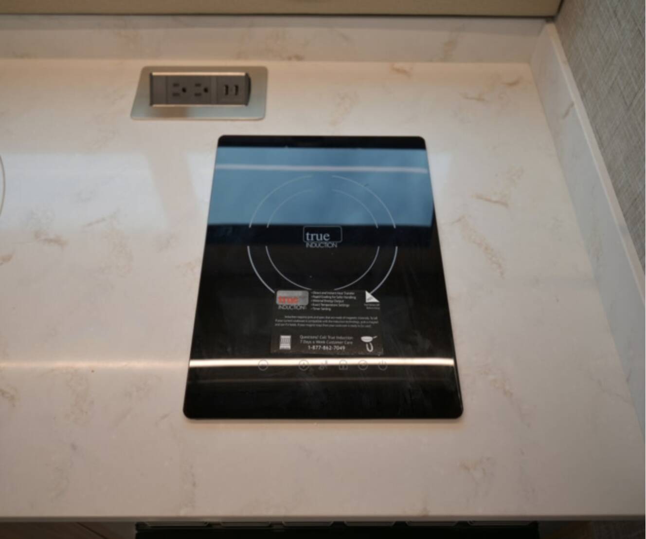 A photo of this 2027 Tiffin WAYFARER 25XLW