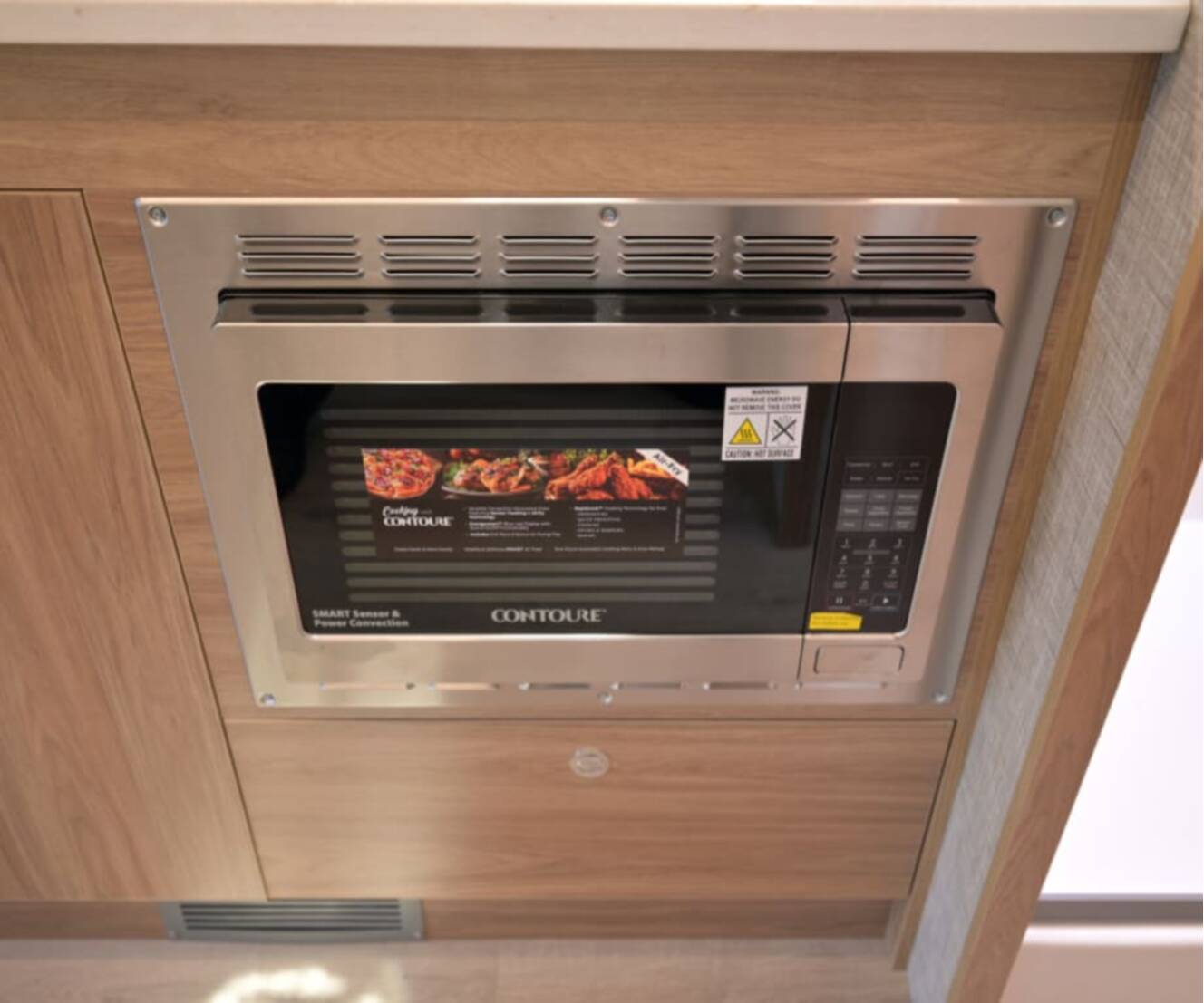 A photo of this 2027 Tiffin WAYFARER 25XLW