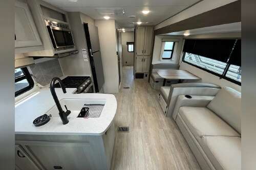 2027 Coachmen Rv Catalina Legacy Edition 343BHTS in huntsville AL