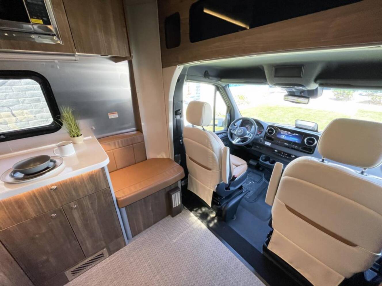 A photo of this 2027 Airstream Atlas 25RT