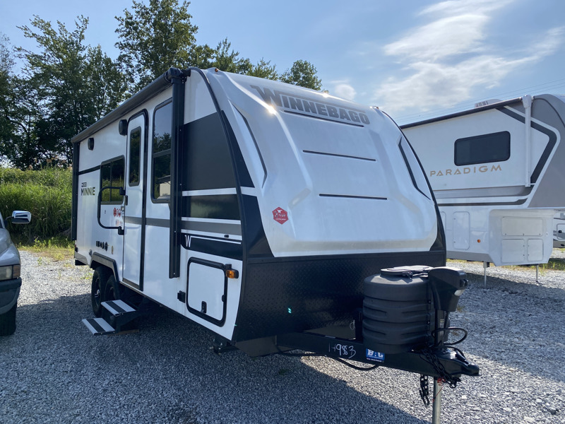 2025 Winnebago Micro Minnie 2108FBS in hendersonville NC