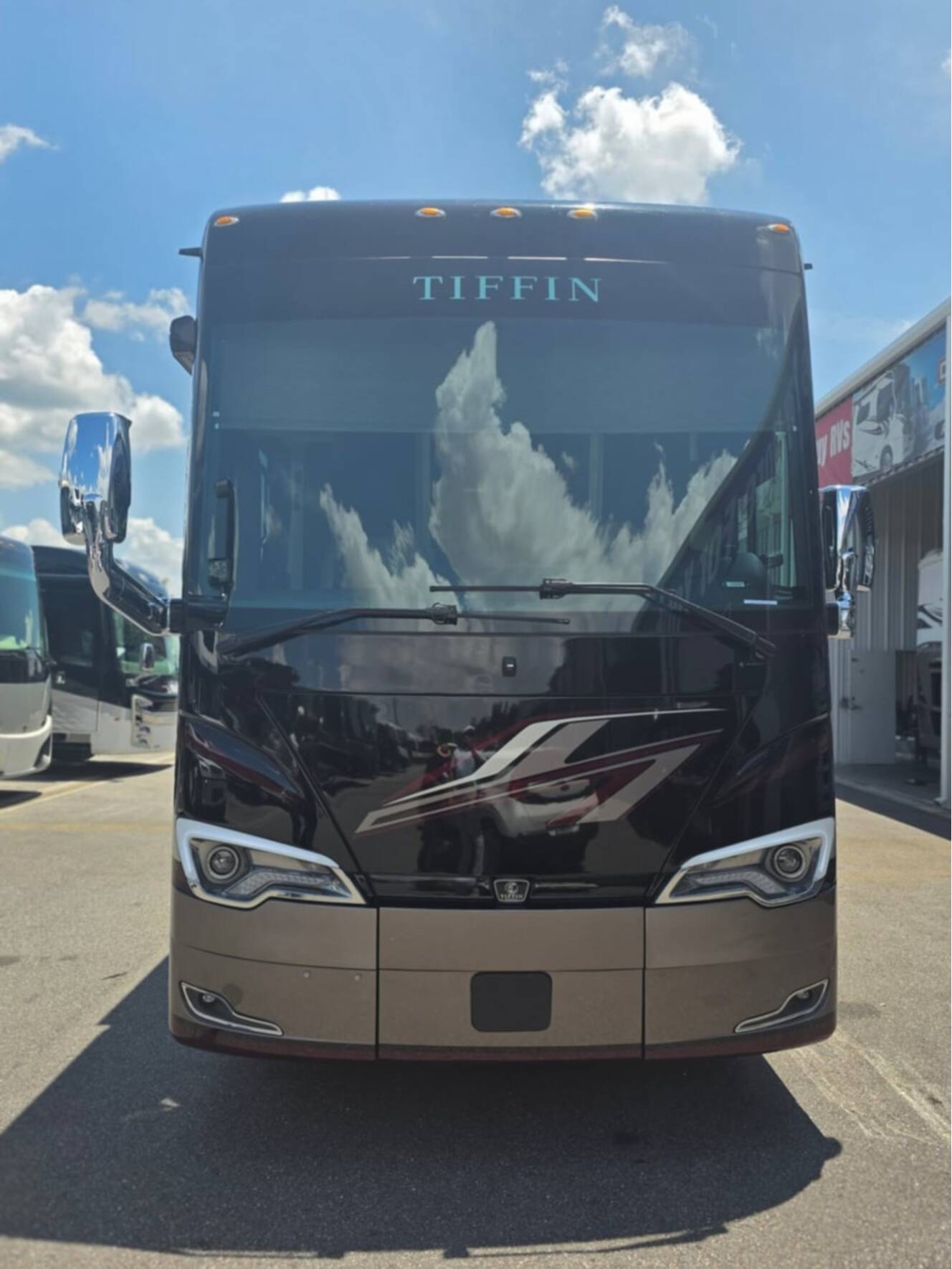 A photo of this 2024 Tiffin Allegro Bus 45 OPP