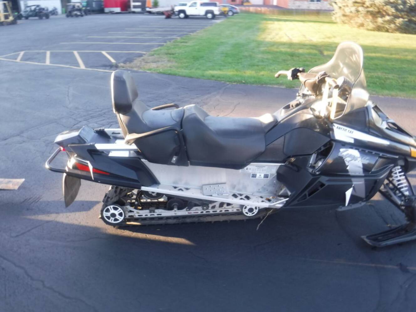 A photo of this 2017 Arctic Cat® LYNX 2000 LT ES