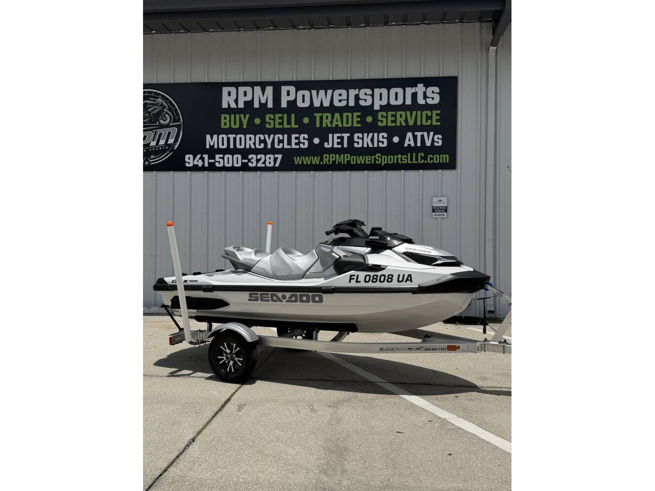 A photo of this 2025 Sea-Doo GTX LIMITED 325 W/40hrs TRAILER WARRANTY & NO FEES!
