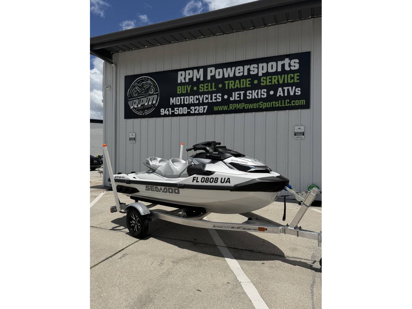 A photo of this 2025 Sea-Doo GTX LIMITED 325 W/40hrs TRAILER WARRANTY & NO FEES!