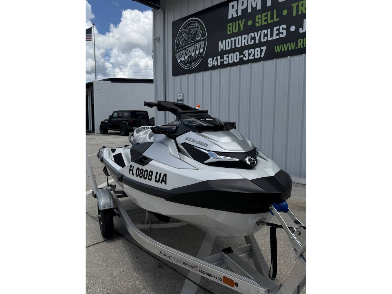 A photo of this 2025 Sea-Doo GTX LIMITED 325 W/40hrs TRAILER WARRANTY & NO FEES!