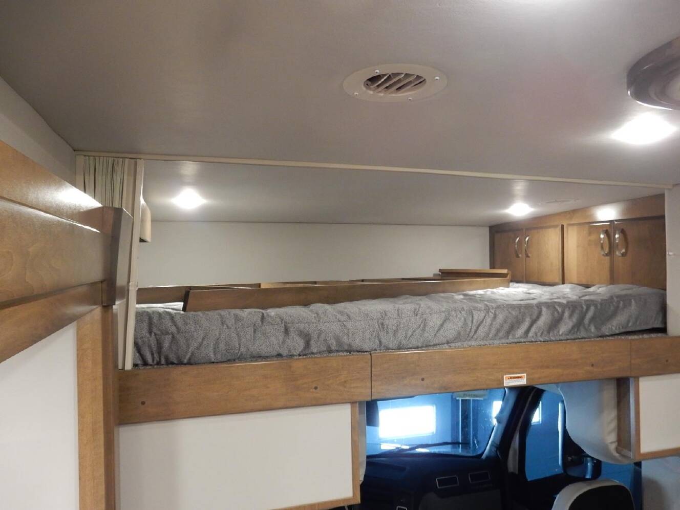 A photo of this 2027 Show Hauler SH1377T1-36