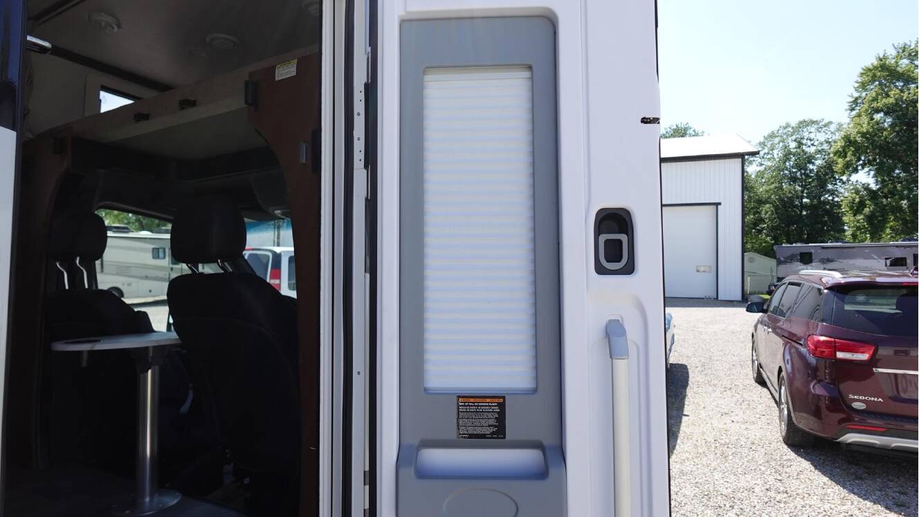 A photo of this 2026 Dynamax ISATA 3 24FW