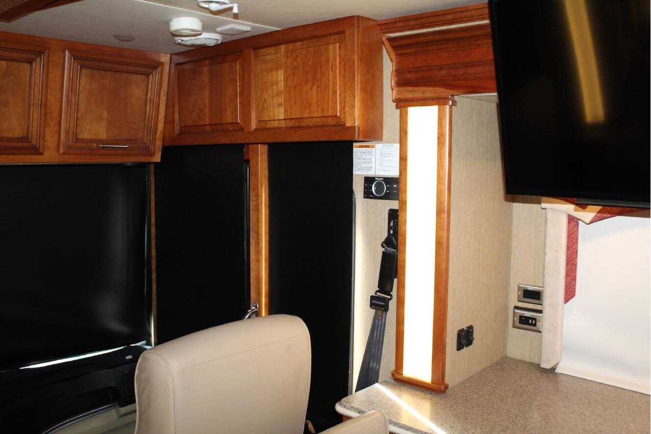 A photo of this 2016 Newmar VENTANA 3427