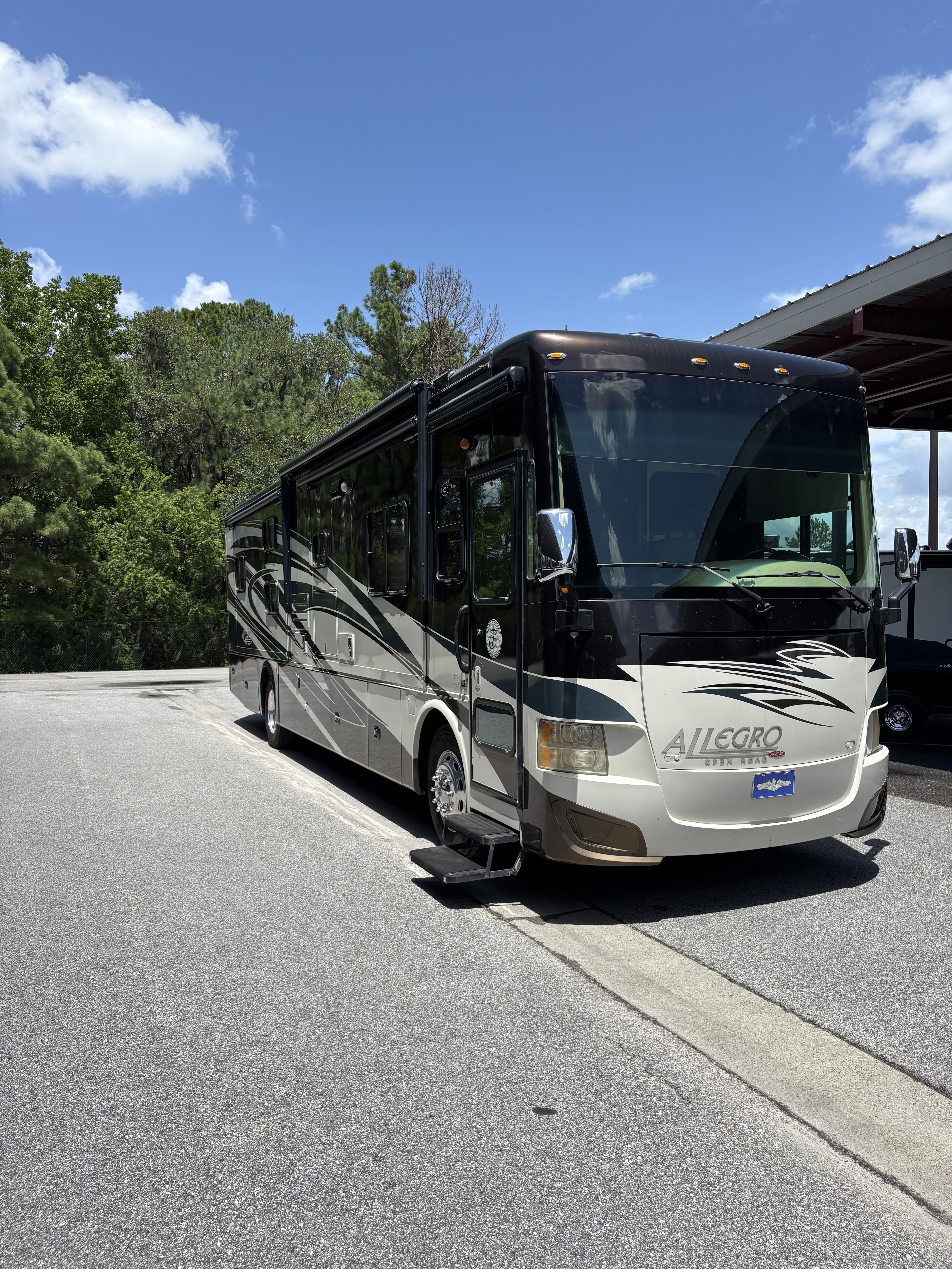 2014 Tiffin Motorhomes ALLEGRO RED 38 QBA RV