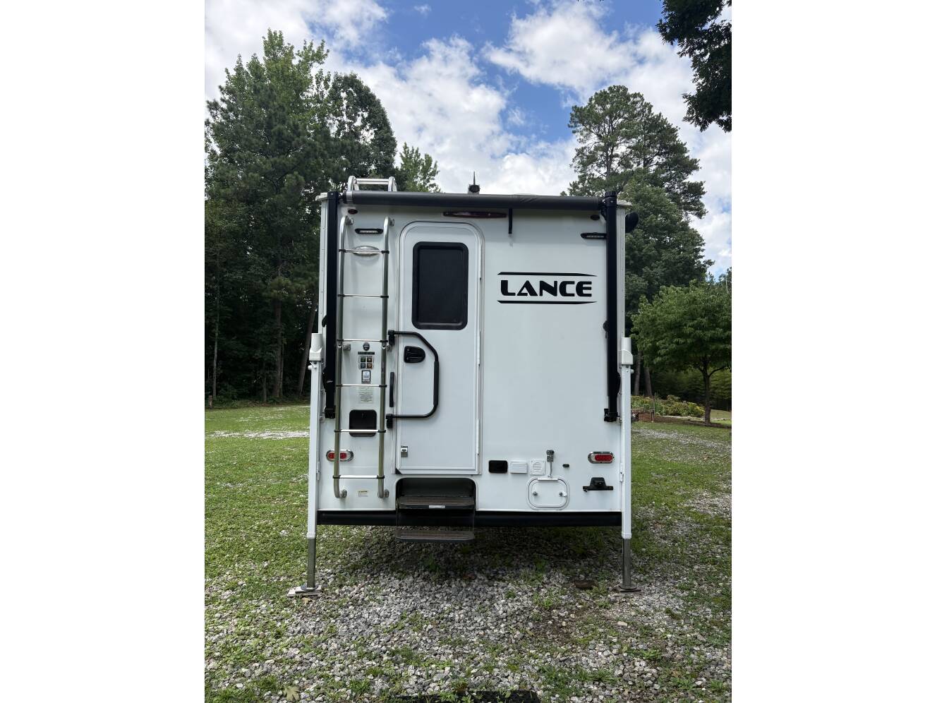A photo of this 2022 Lance 825 TRUCK CAMPER