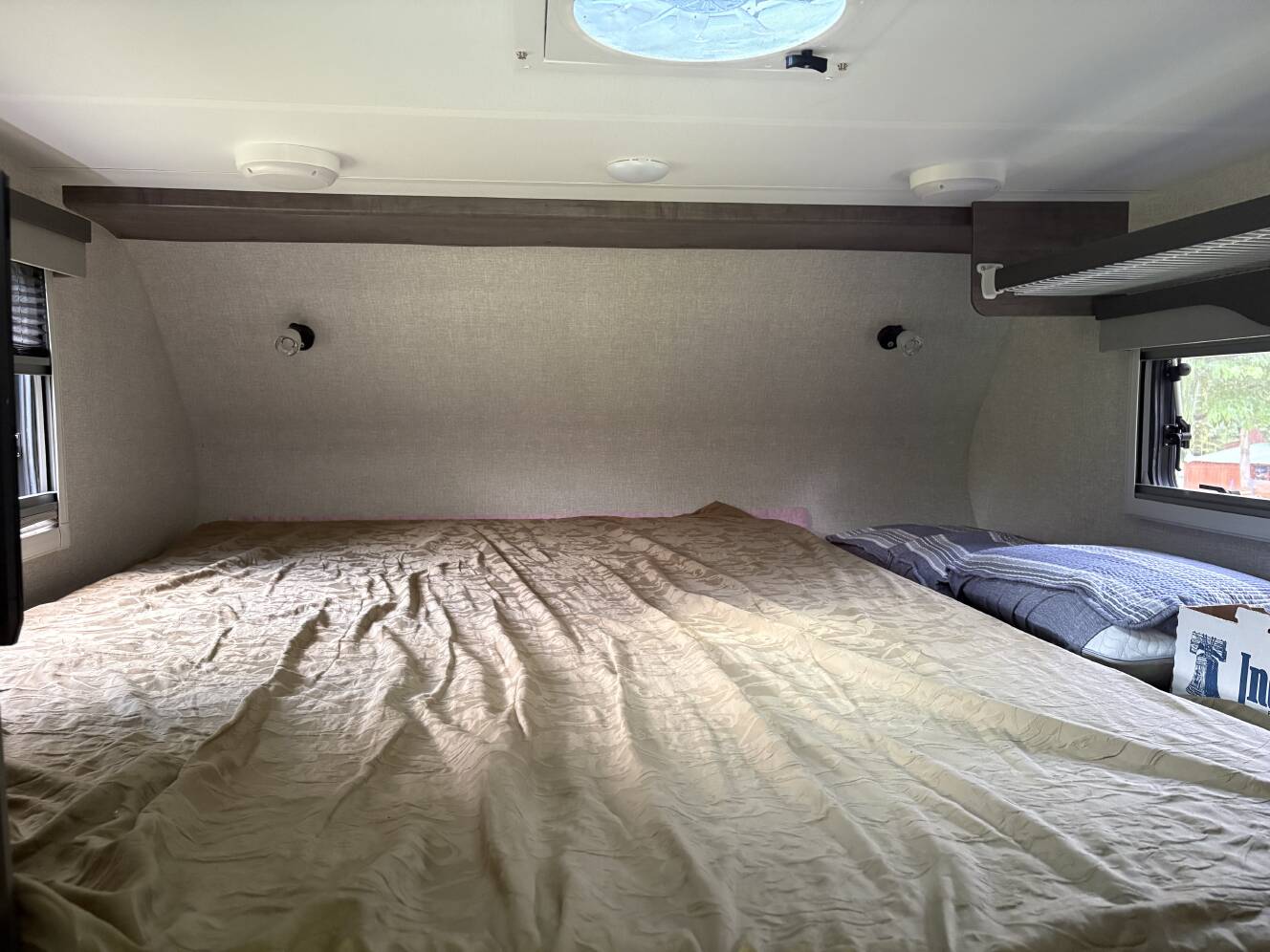 A photo of this 2022 Lance 825 TRUCK CAMPER