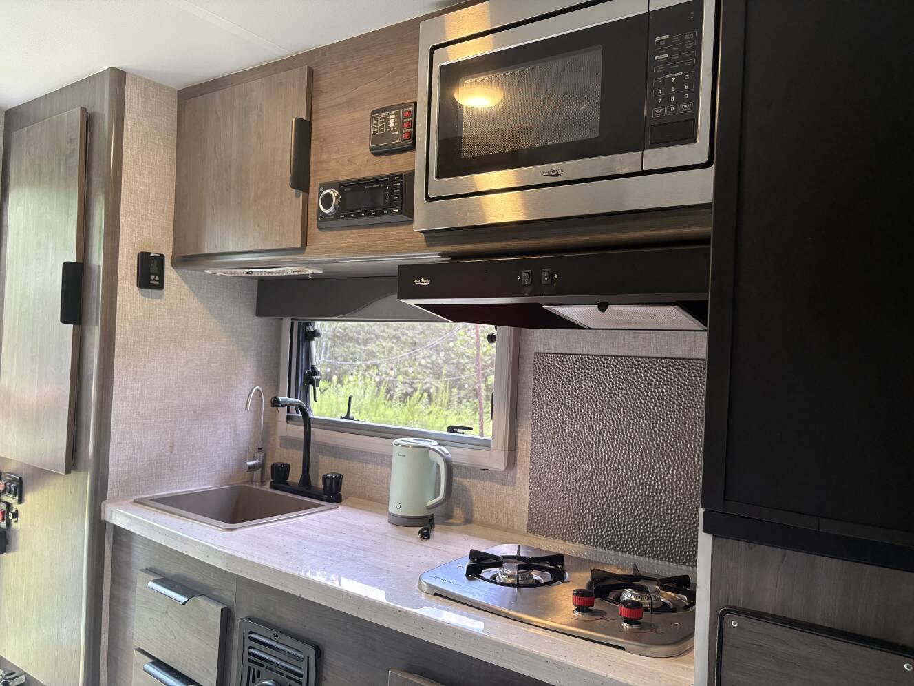 A photo of this 2022 Lance 825 TRUCK CAMPER