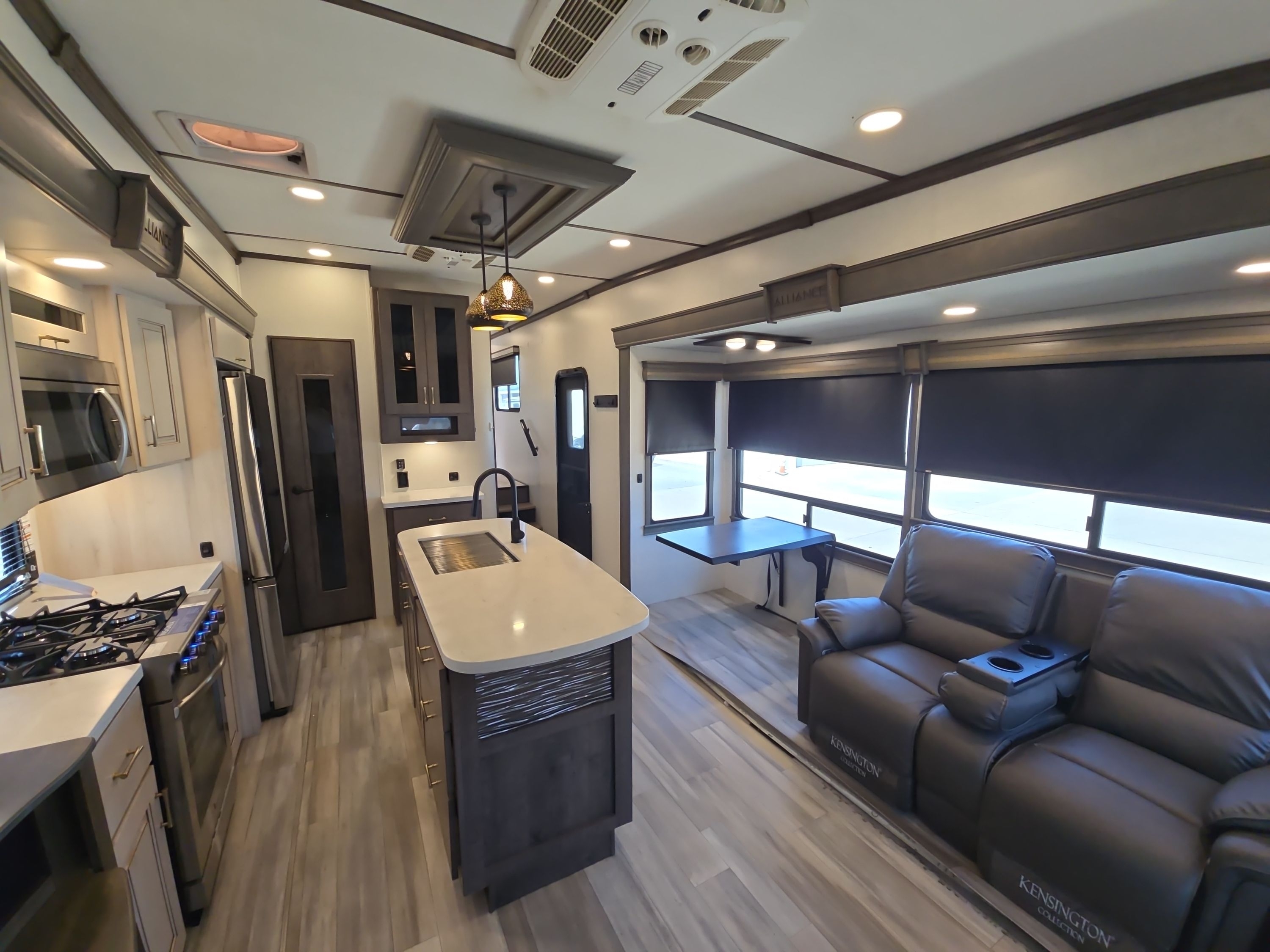 2022 Alliance PARADIGM 390MP in lubbock TX