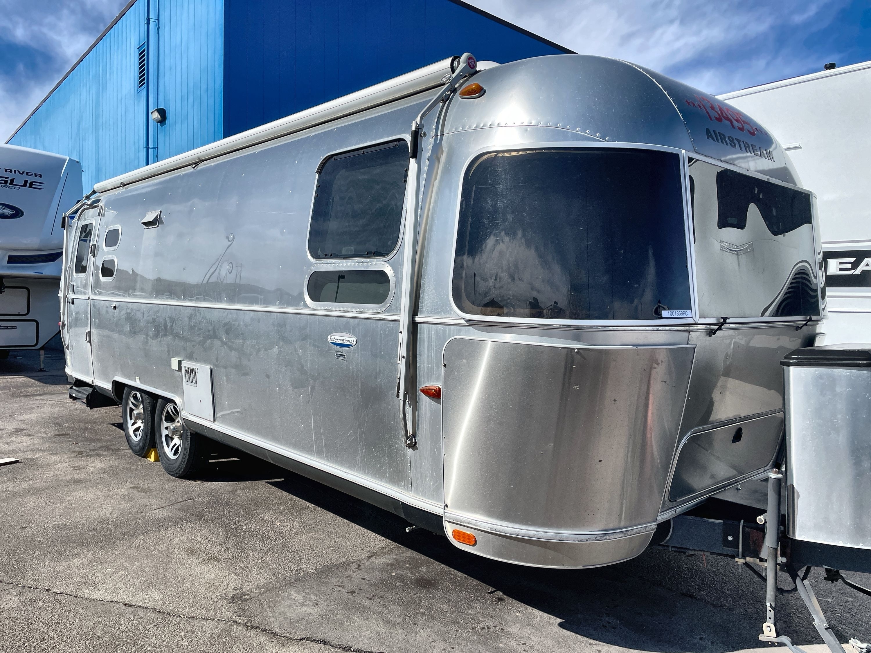 2014 Airstream INTERNATIONAL SIGNATURE 27 in fountain CO