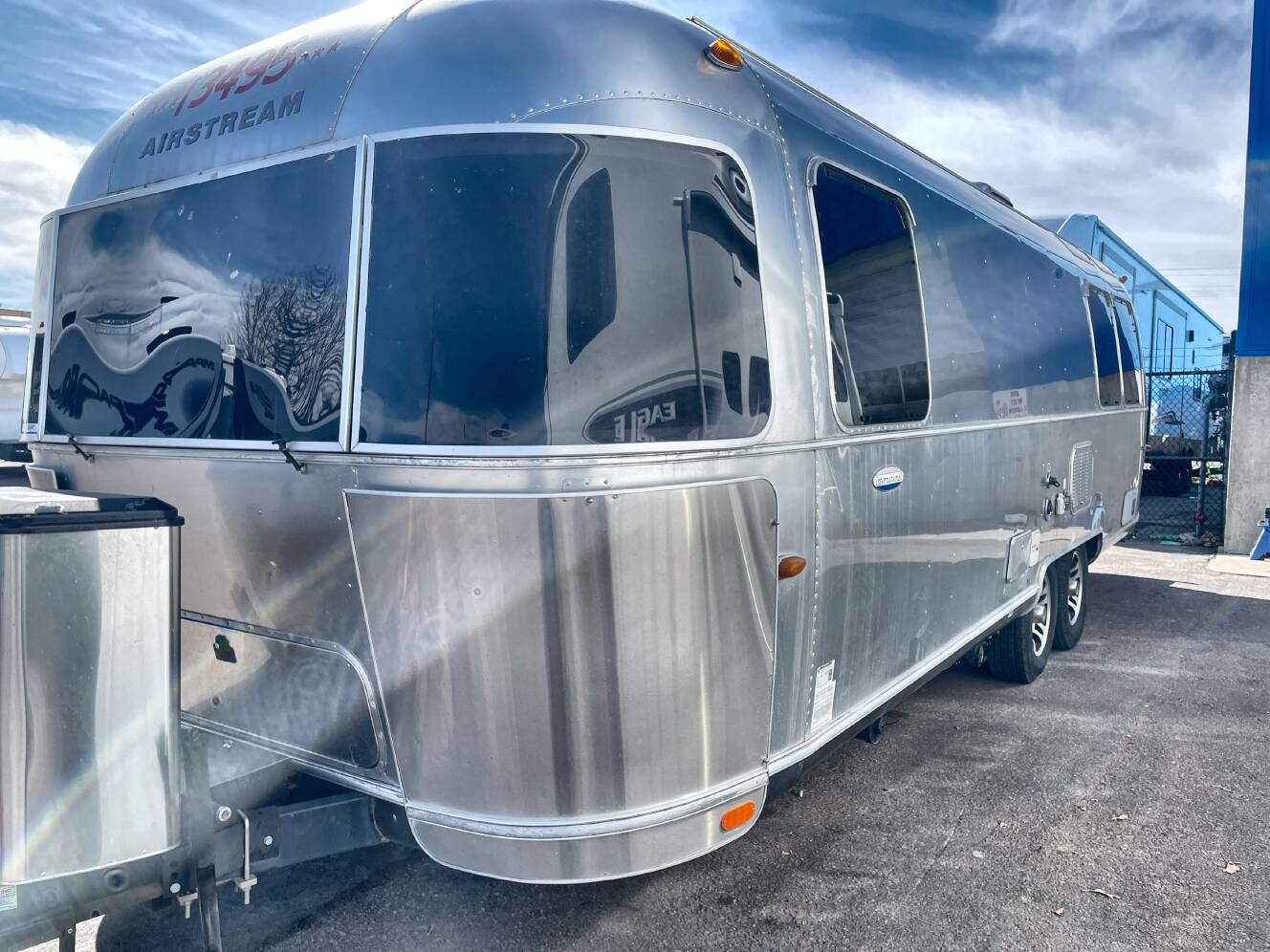 A photo of this 2014 Airstream INTERNATIONAL SIGNATURE 27