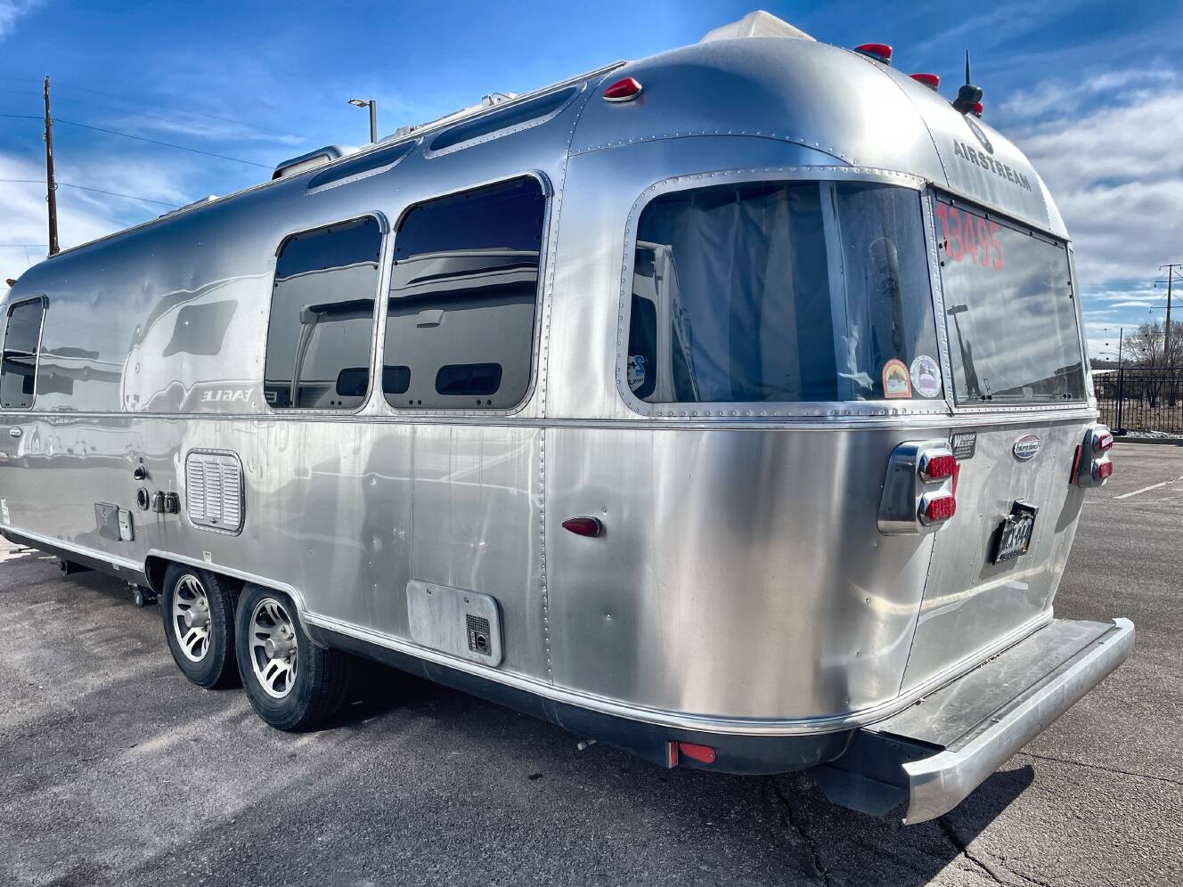 A photo of this 2014 Airstream INTERNATIONAL SIGNATURE 27
