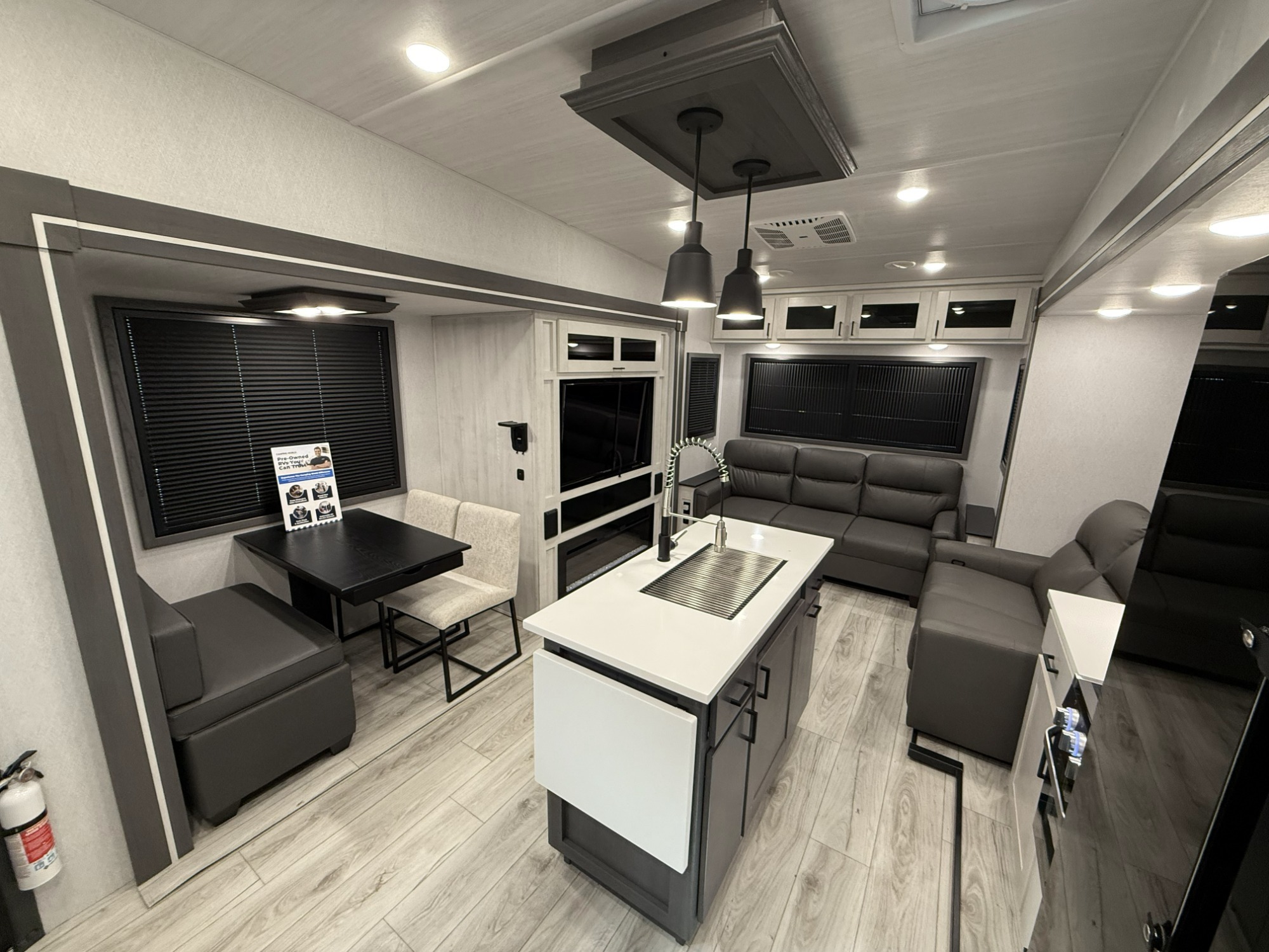 2025 East To West TANDARA 321RL-OK in hanover PA