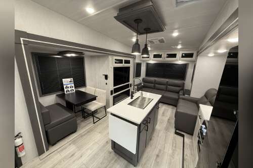 2025 East To West TANDARA 321RL-OK in hanover PA