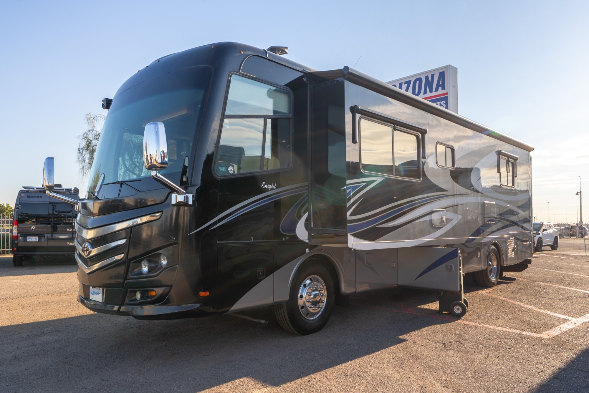 2012 Monaco KNIGHT 40DFT in el mirage AZ