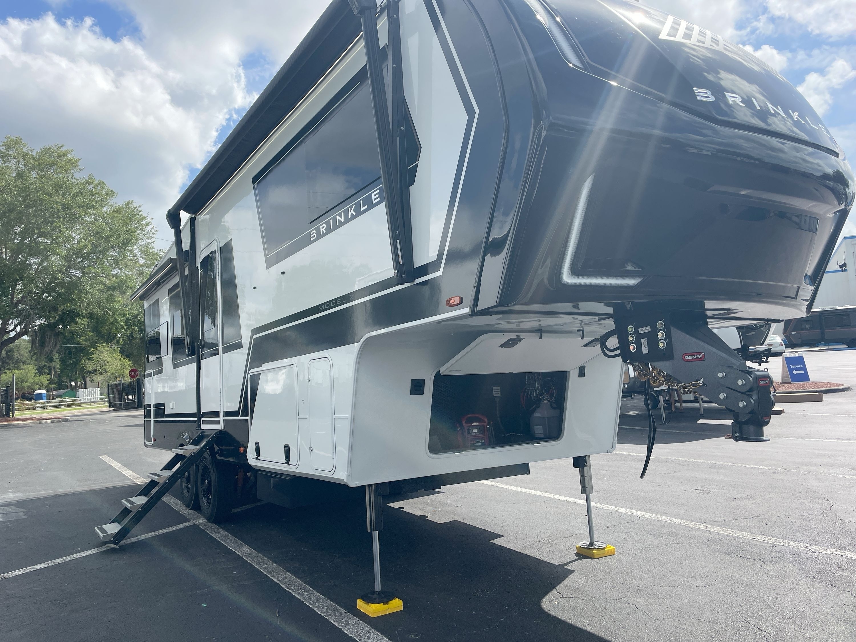 2025 Brinkley MODEL Z 2680 in dover FL