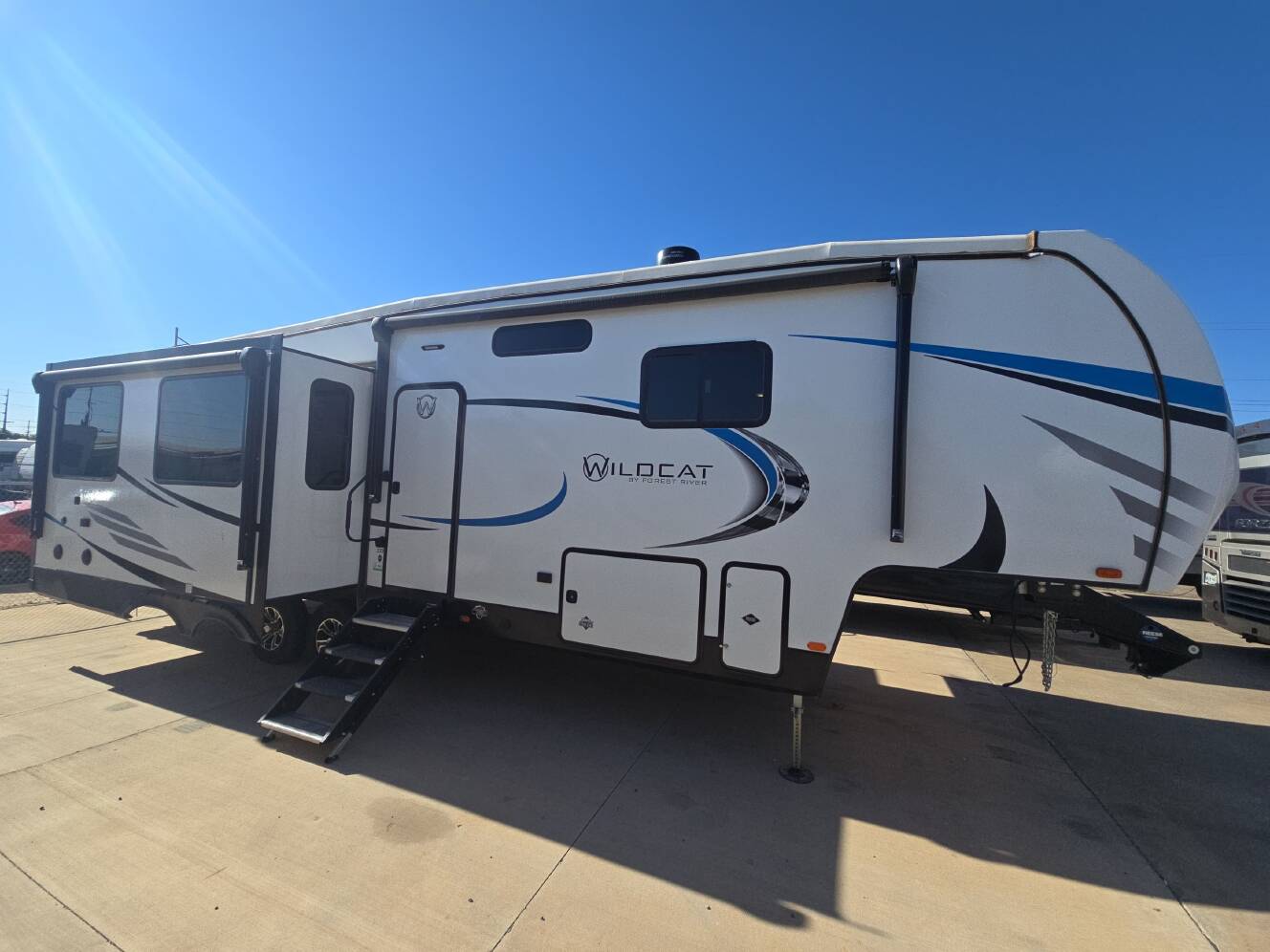 A photo of this 2022 Forest River WILDCAT 333RLBS