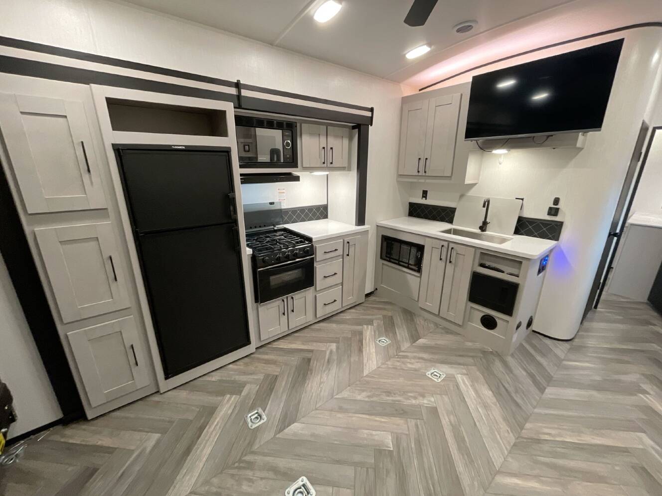 A photo of this 2024 Heartland TORQUE T295