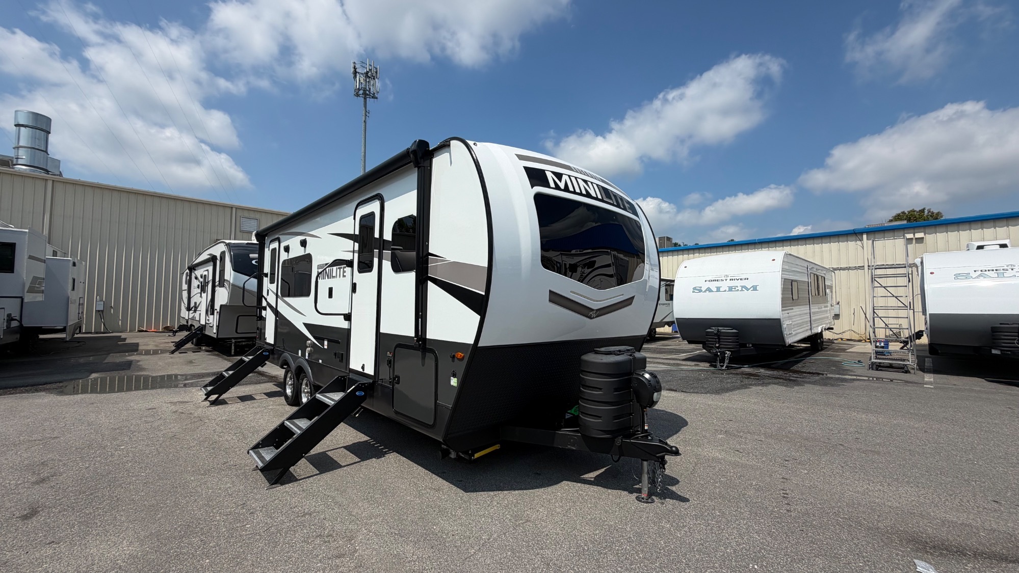 2024 Forest River ROCKWOOD MINI LITE 2515S in garner NC