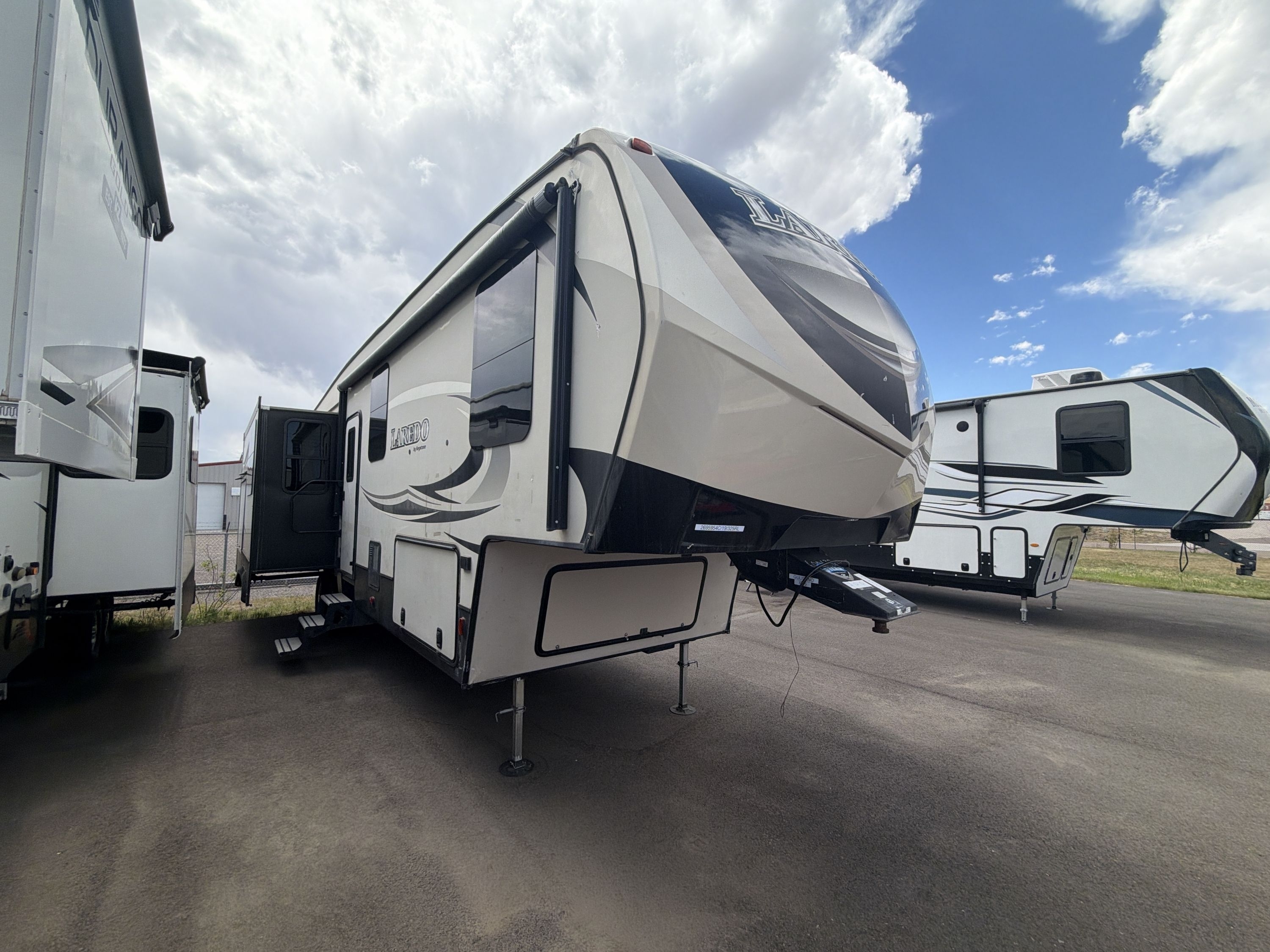2019 Keystone LAREDO 325RL in cheyenne WY