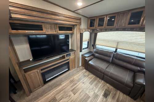2019 Keystone LAREDO 325RL in cheyenne WY