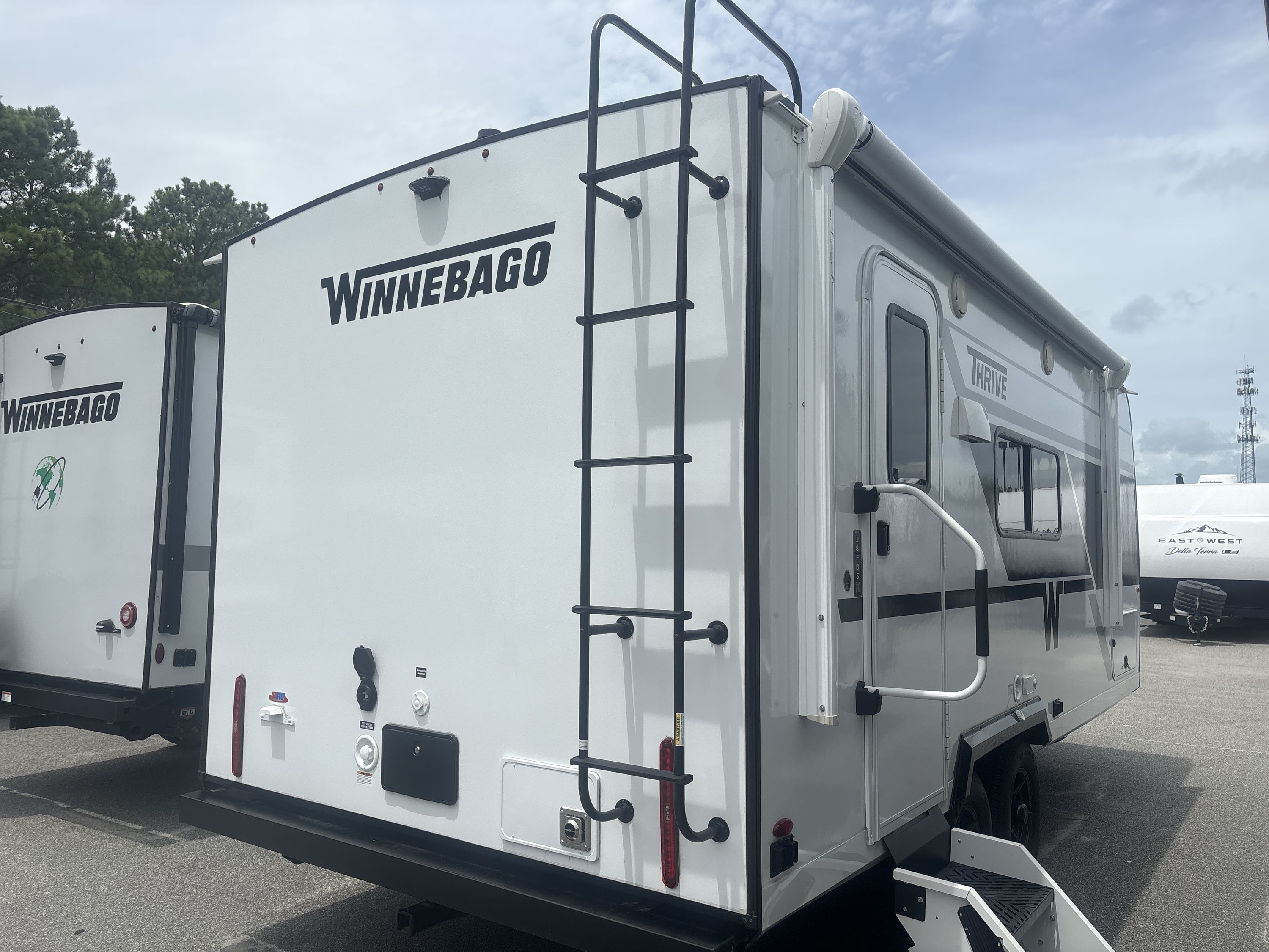 2026 Winnebago THRIVE 18FBS in myrtle beach SC