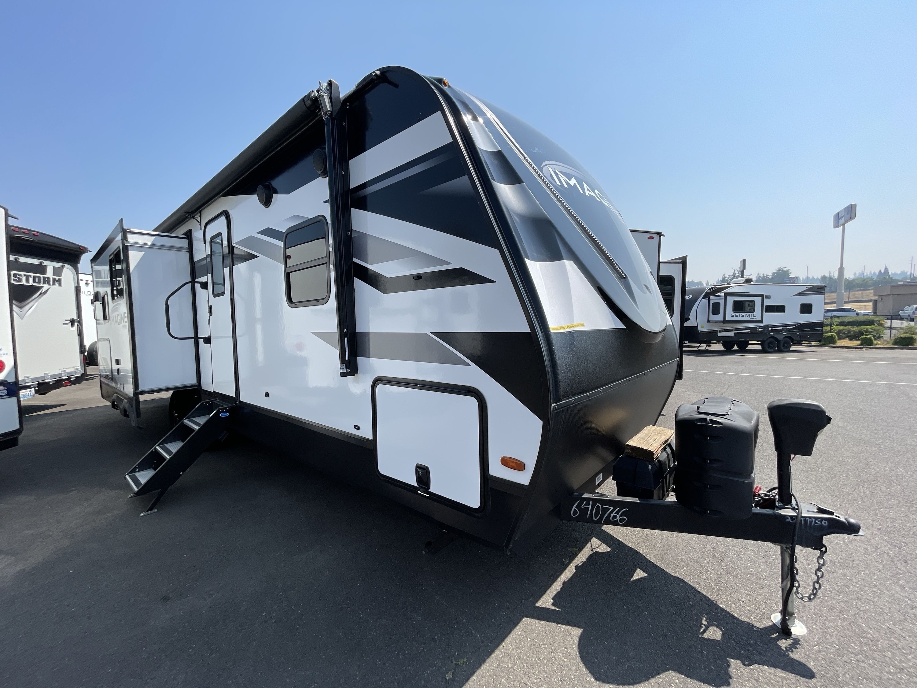 2022 Grand Design IMAGINE 2670MK in wood village OR