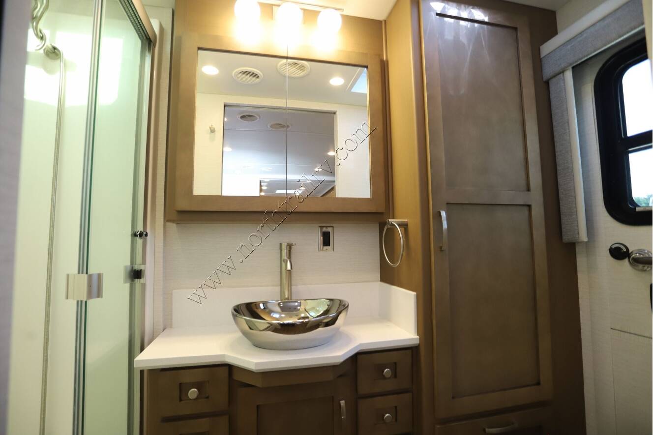A photo of this 2026 Newmar Bay Star 3629