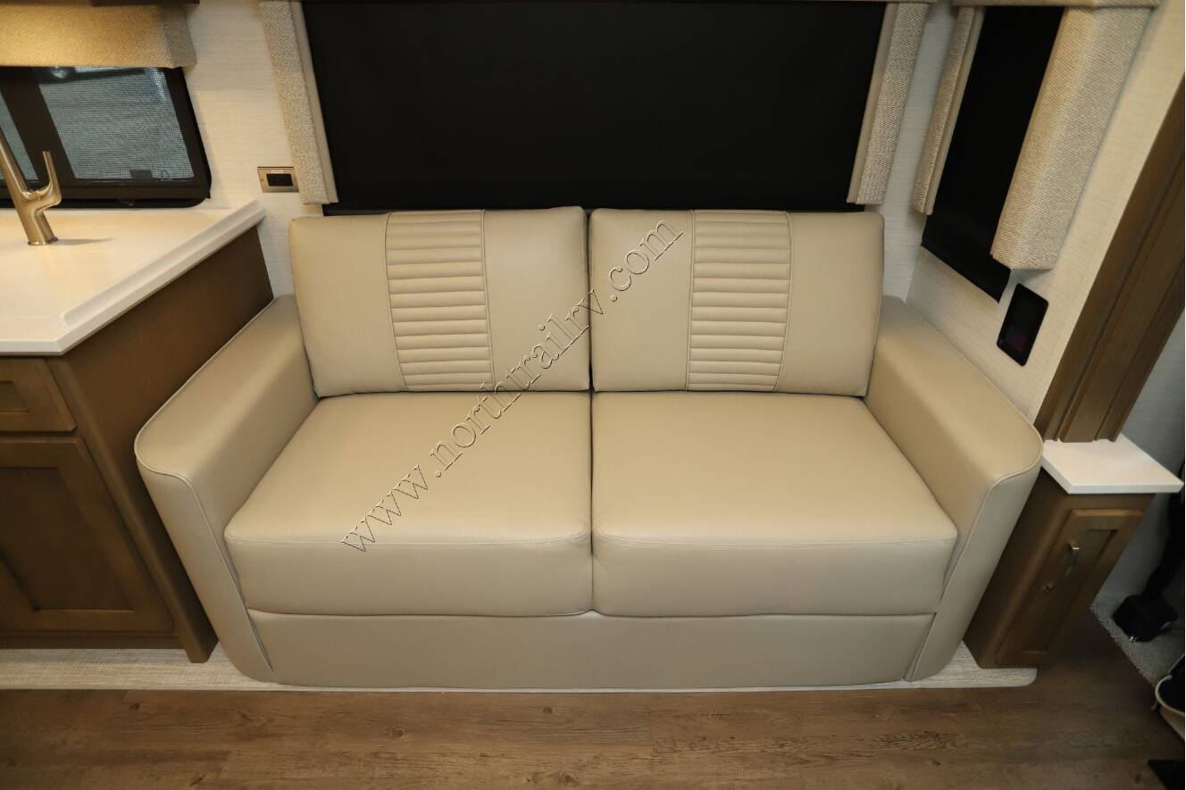 A photo of this 2026 Newmar Bay Star 3629