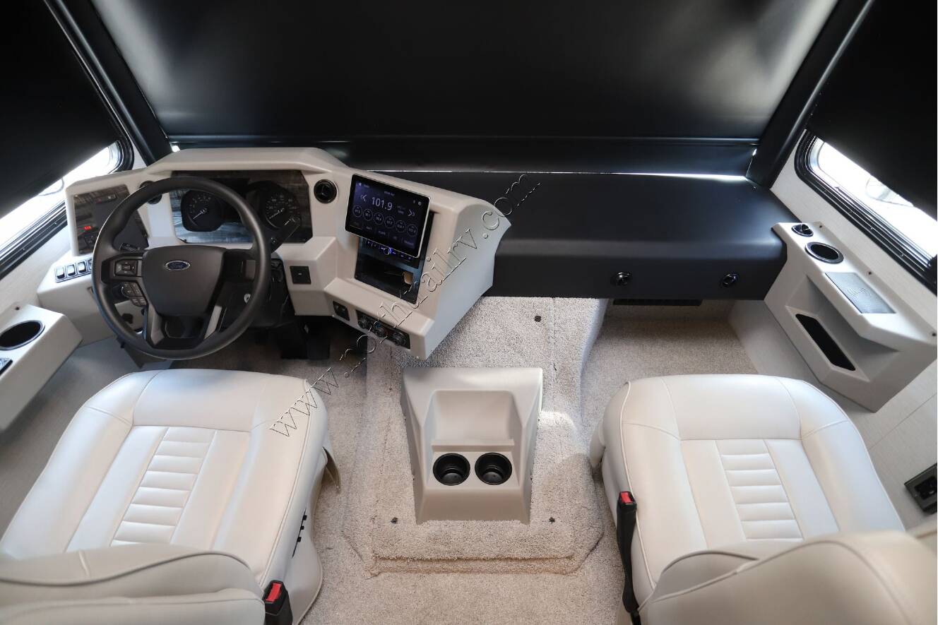 A photo of this 2026 Newmar Bay Star 3629