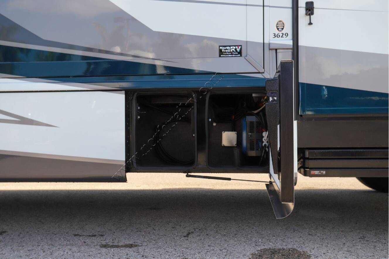 A photo of this 2026 Newmar Bay Star 3629