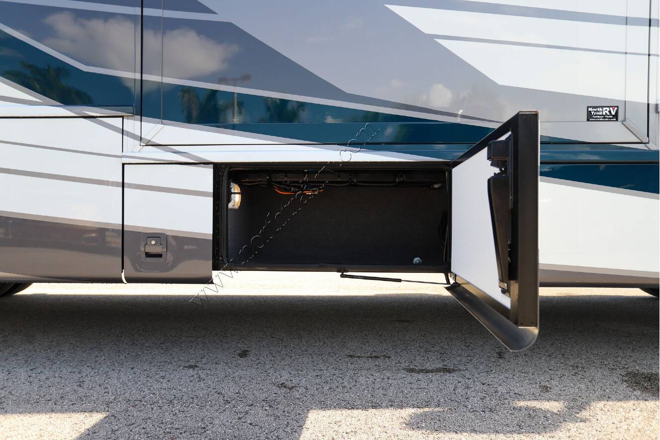 A photo of this 2026 Newmar Bay Star 3629