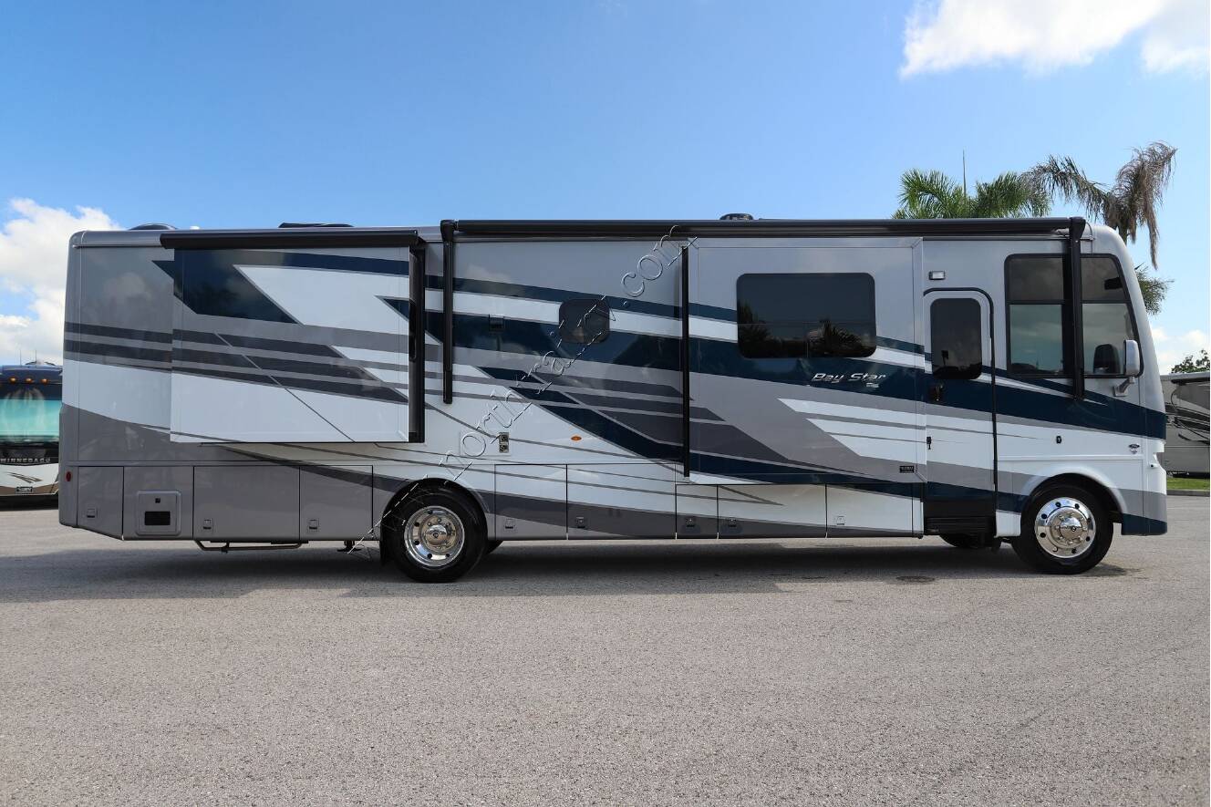 A photo of this 2026 Newmar Bay Star 3629