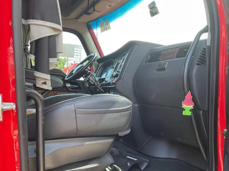 2023 KENWORTH T680